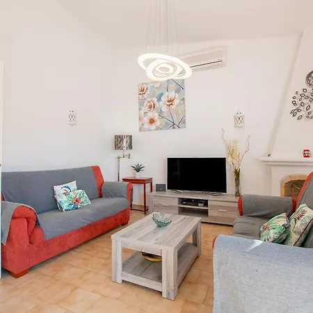 99 Adm Casa Mendes - Fabulous Townhouse Tatil Evi *