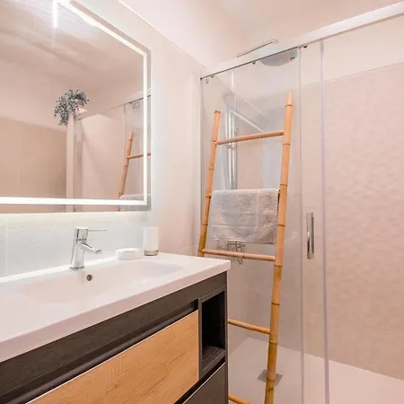 99 Adm Casa Mendes - Fabulous Townhouse Tatil Evi